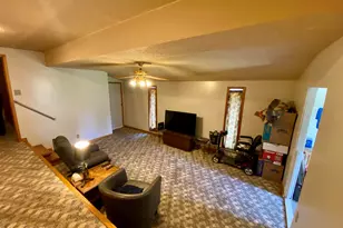 6913 Broadway St, Grand Ridge, FL 32442 - Photo 13