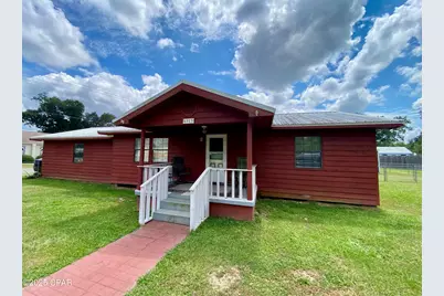 6913 Broadway Street, Grand Ridge, FL 32442 - Photo 1