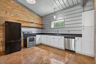 845 Faith Ave, Graceville, FL 32440 - Photo 9