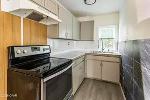 2722 E 6th St, Panama City, FL 32401 - Photo 5