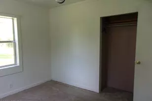 402 Hatcher Dr, Bonifay, FL 32425 - Photo 9