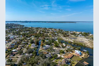 2445 Pretty Bayou Boulevard, Panama City, FL 32405 - Photo 43