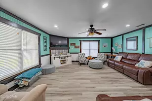 208 Sixteenth St, Port Saint Joe, FL 32456 - Photo 3