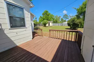 1026 W 12th Ct, Panama City, FL 32401 - Photo 5