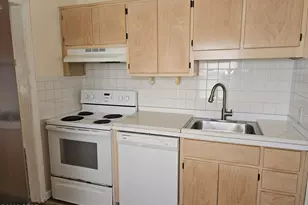 1026 W 12th Ct, Panama City, FL 32401 - Photo 9