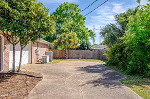 1607 Wildridge Rd, Lynn Haven, FL 32444 - Photo 3