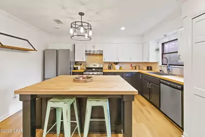 872 1st Street, Chipley, FL 32428 - Photo 9