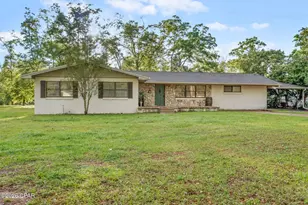 872 1st St, Chipley, FL 32428 - Photo 1