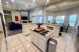 121 Dragon Cir, Panama City Beach, FL 32408 - Photo 5