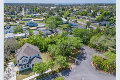 1150 Cove Pointe Drive, Panama City, FL 32401 - Photo 11