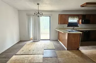19076 NE Oak Hill Dr, Blountstown, FL 32424 - Photo 11