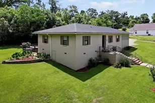 2956 N Caledonia St, Marianna, FL 32446 - Photo 13