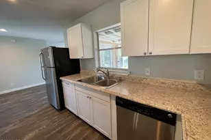 1001 Oxford Dr, Panama City, FL 32405 - Photo 9