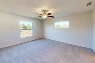 2212 Chase St, Chipley, FL 32428 - Photo 9