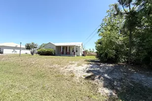 421 S Berthe Ave, Panama City, FL 32404 - Photo 3