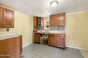 345 S Brett St, Crestview, FL 32539 - Photo 9