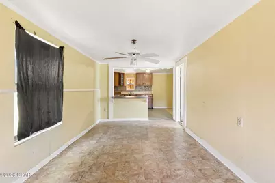 345 S Brett Street, Crestview, FL 32539 - Photo 5