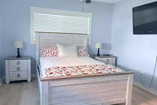 2100 W Beach Dr, Panama City, FL 32401 - Photo 9