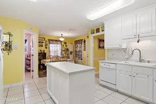 2207 Andrews Rd, Lynn Haven, FL 32444 - Photo 13