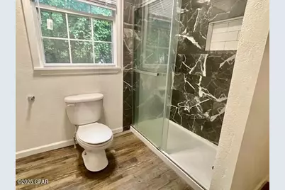 1038 E 8th Avenue, Graceville, FL 32440 - Photo 11