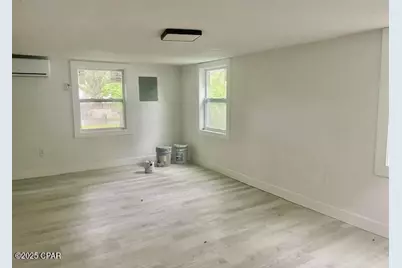 1038 E 8th Avenue, Graceville, FL 32440 - Photo 19