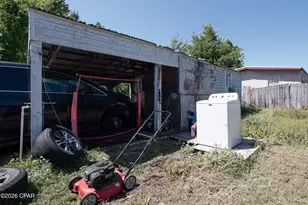 139 N Larry Dr, Panama City, FL 32404 - Photo 9