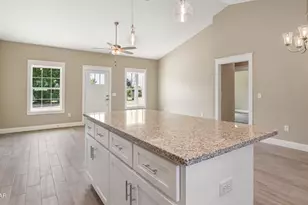 3215 E 2nd Plaza, Panama City, FL 32404 - Photo 9
