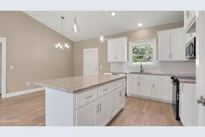 3215 E 2nd Plaza, Panama City, FL 32404 - Photo 9