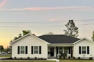 3881 Merger Dr, Chipley, FL 32428 - Photo 1