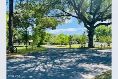 8142 Old Spanish Trail, Sneads, FL 32460 - Photo 9