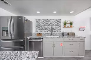 17709 Front Beach Rd, Panama City Beach, FL 32413 - Photo 11