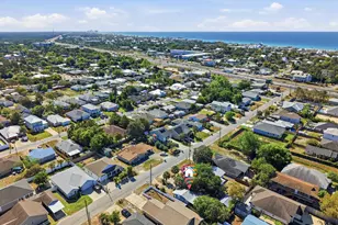 611 Pinetree Dr, Panama City Beach, FL 32413 - Photo 27