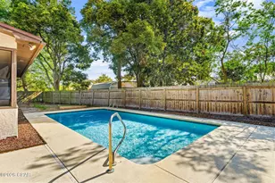 902 Laurel Oak Ln, Panama City, FL 32408 - Photo 9