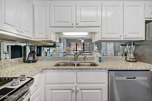 17462 Front Beach Rd, Panama City Beach, FL 32413 - Photo 3