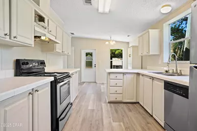 7868 Suellen Street, Sneads, FL 32460 - Photo 11