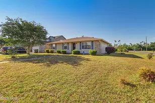 501 Carrie Ln, Lynn Haven, FL 32444 - Photo 3