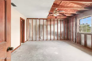 1803 E 9th St, Lynn Haven, FL 32444 - Photo 9