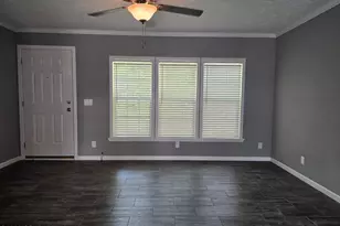916 N Lloyd St, Crestview, FL 32536 - Photo 5