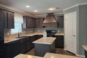 916 N Lloyd St, Crestview, FL 32536 - Photo 9