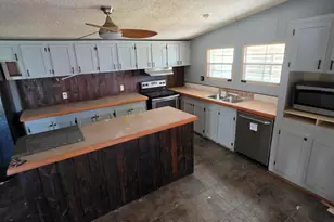 4070 McCall Ln, Marianna, FL 32448 - Photo 11