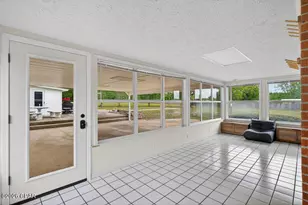 4927 Anderson Rd, Greenwood, FL 32443 - Photo 7