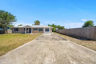 1812 Airport Cir, Panama City, FL 32405 - Photo 7