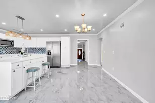 8120 S Lagoon Dr, Panama City, FL 32408 - Photo 9