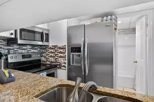 9850 S Thomas Dr, Panama City, FL 32408 - Photo 15