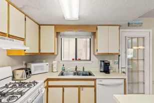 107 W Leslie Ln, Panama City Beach, FL 32407 - Photo 13