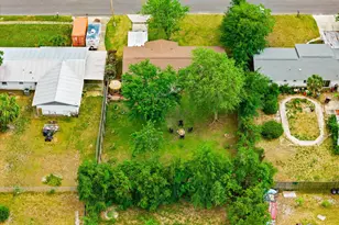 406 W 18th Plaza, Lynn Haven, FL 32444 - Photo 31
