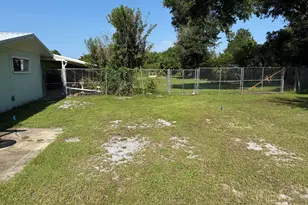 3911 E 11th St, Panama City, FL 32404 - Photo 11