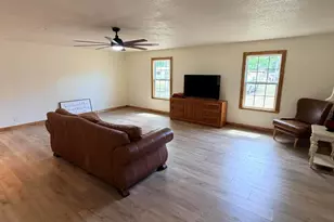 5455 11th St, Malone, FL 32445 - Photo 11