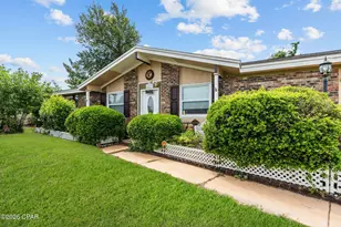 1017 W 28th Pl, Panama City, FL 32405 - Photo 3