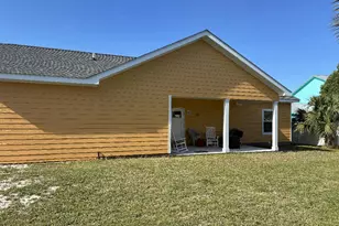 623 Gulf Aire Dr, Port Saint Joe, FL 32456 - Photo 3